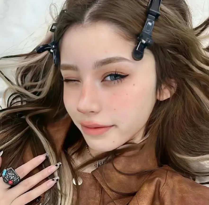 女高中生给你做饭了